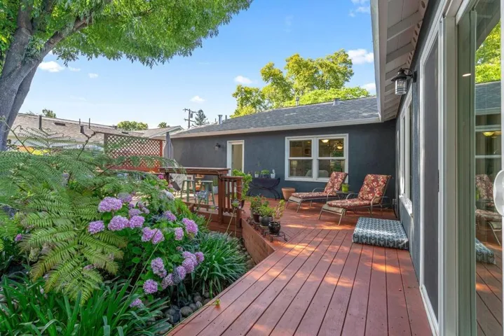 1180 Fewtrell Drive, Campbell, California 95008