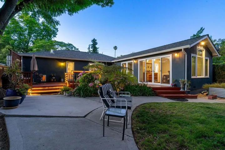 1180 Fewtrell Drive, Campbell, California 95008
