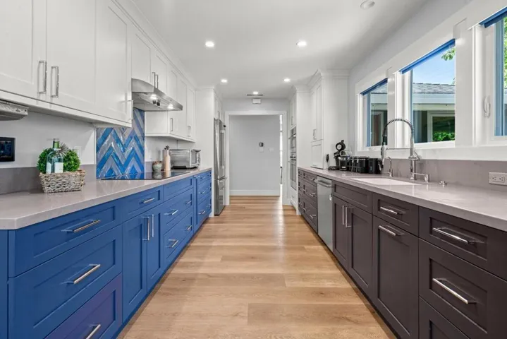1180 Fewtrell Drive, Campbell, California 95008