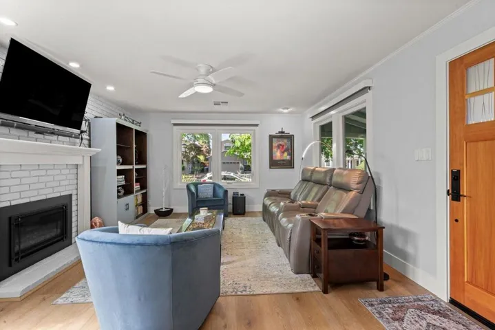 1180 Fewtrell Drive, Campbell, California 95008