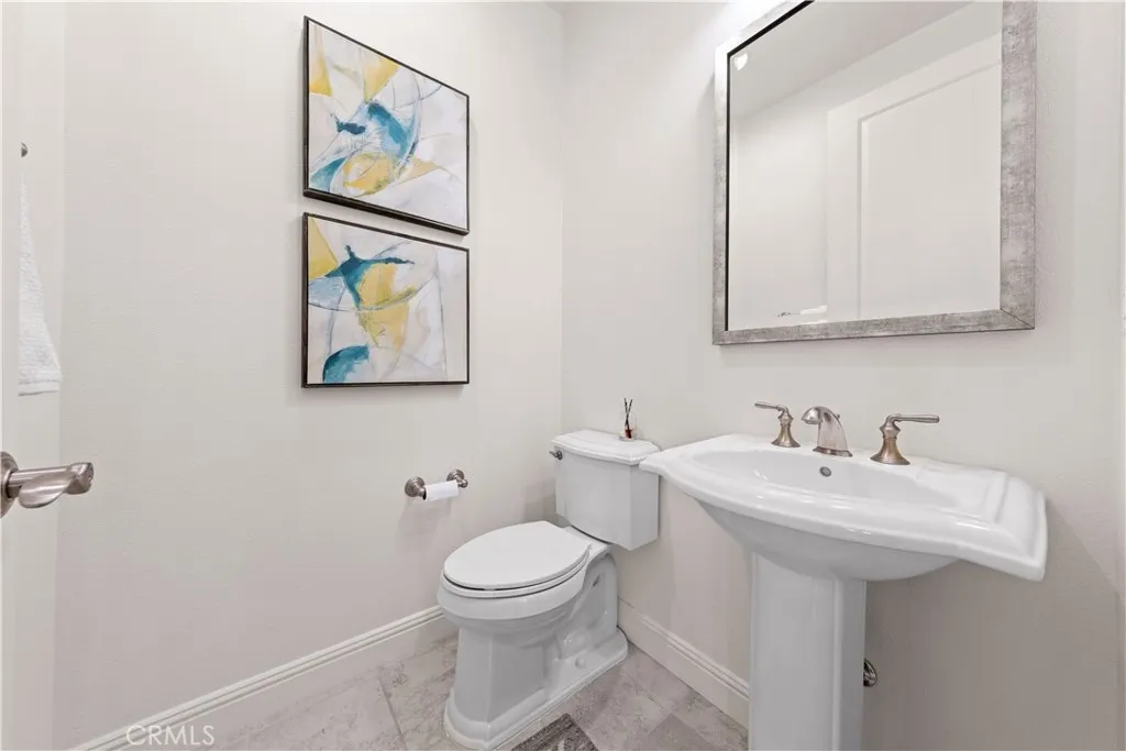 1st Fl Powder Room