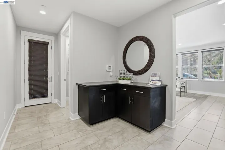Entry Level - Hallway