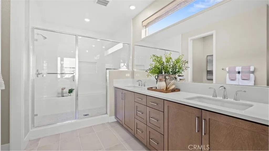 Photos shown are of model only- not actual homesite.