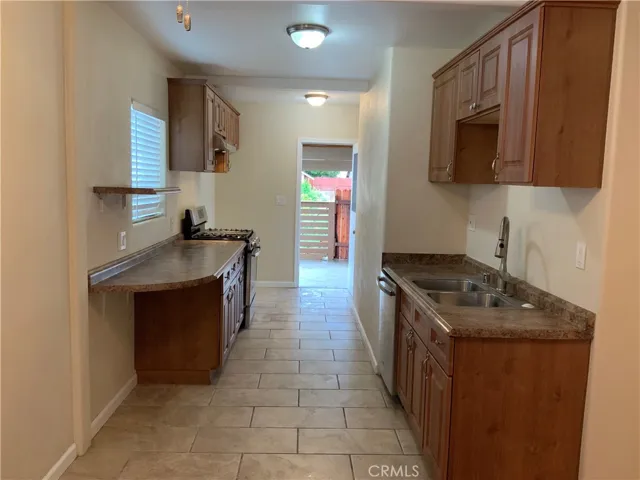 Kitchen 04