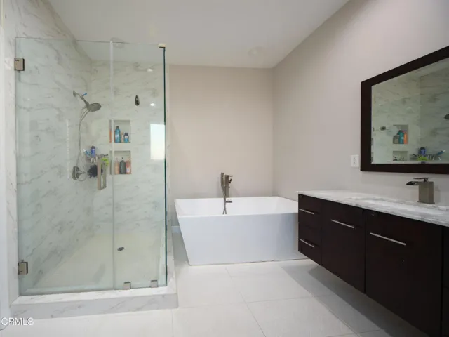 11045 califia north Hollywood2656 2