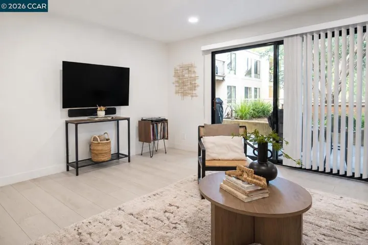 440 N Civic Dr 201, Walnut Creek, California 94596