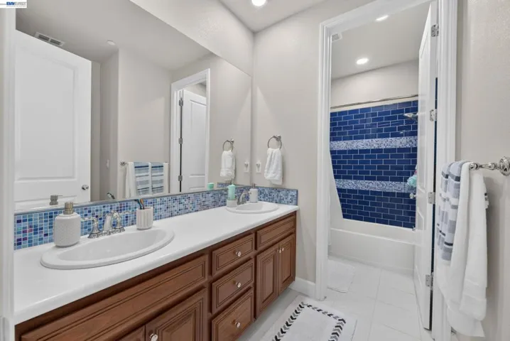 200 Cliffcastle, San Ramon, California 94583