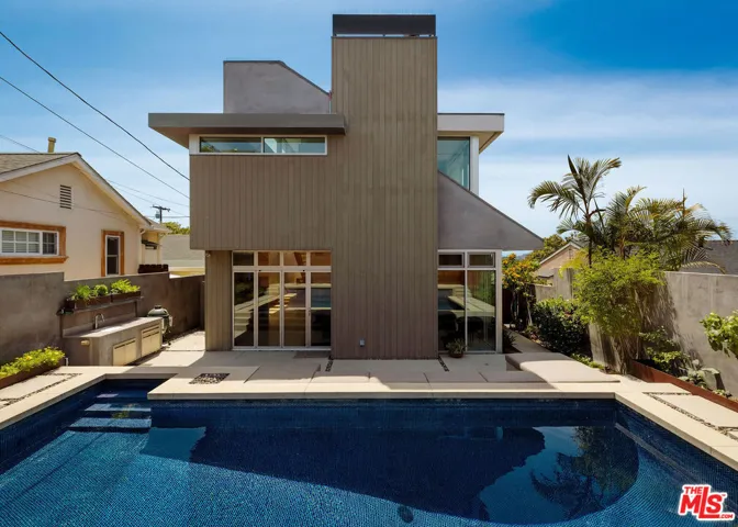 628 Penn Street, El Segundo, California 90245