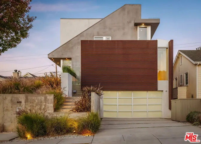 628 Penn Street, El Segundo, California 90245