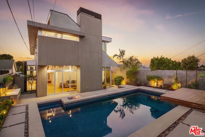 628 Penn Street, El Segundo, California 90245