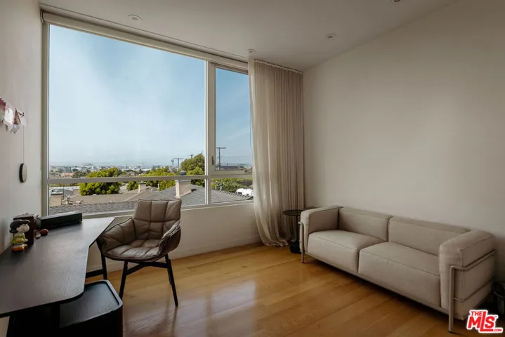 628 Penn Street, El Segundo, California 90245