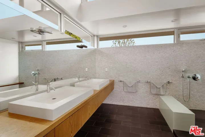 628 Penn Street, El Segundo, California 90245