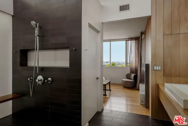 628 Penn Street, El Segundo, California 90245