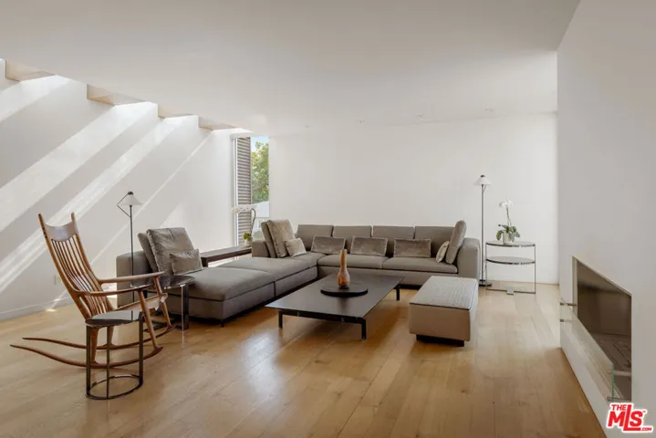 628 Penn Street, El Segundo, California 90245