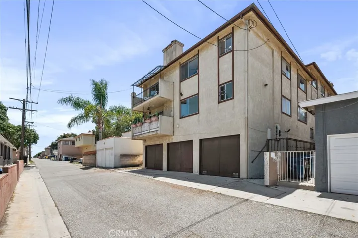 2230 S Alma Avenue 4, San Pedro, California 90731