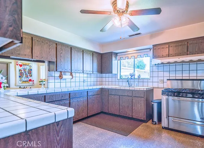 Clubhouse Kitchen