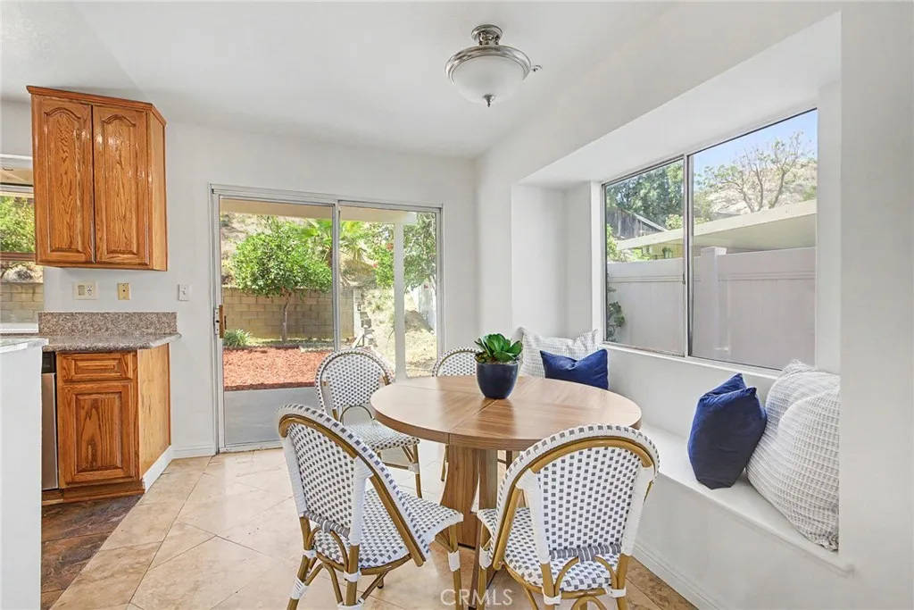 Sunny breakfast nook with a comfortable built-in seating bench