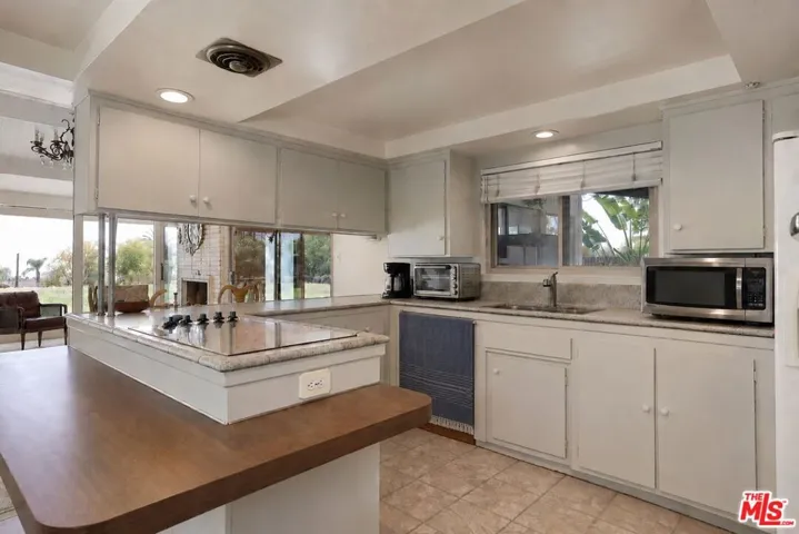 1921 Upland Street, Rancho Palos Verdes, California 90275