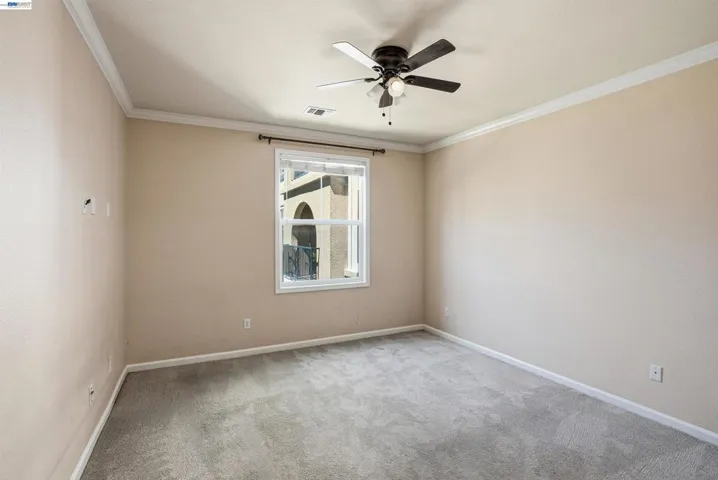 Secondary bedroom unstaged