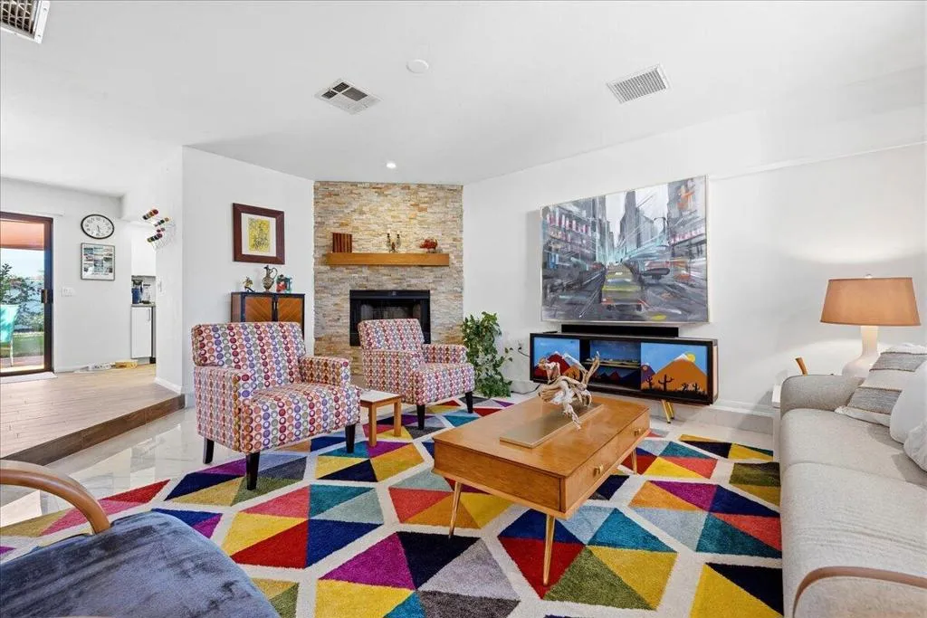 13-Living Room