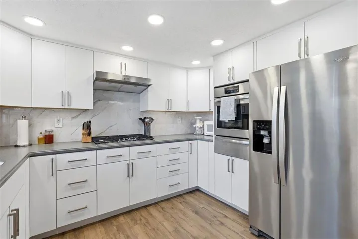 19-Kitchen