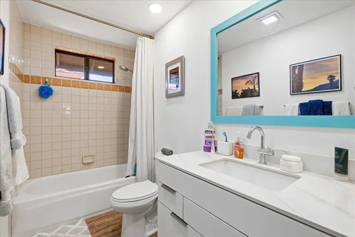 30-Bathroom