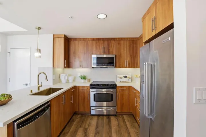 38 N Almaden Boulevard 1220, San Jose, California 95110