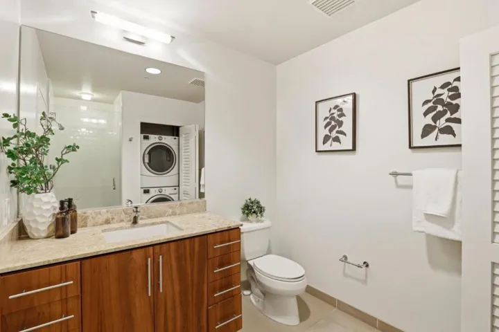 38 N Almaden Boulevard 1220, San Jose, California 95110