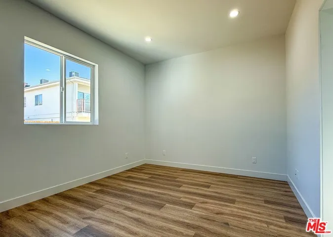 5340 Denny Avenue, North Hollywood, California 91601