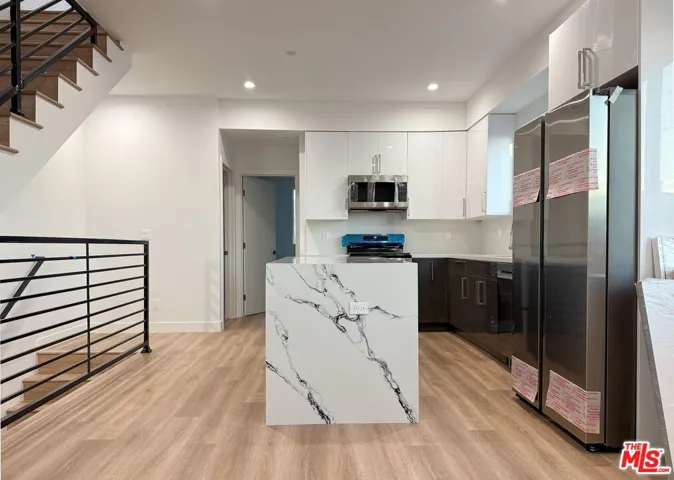 5340 Denny Avenue, North Hollywood, California 91601