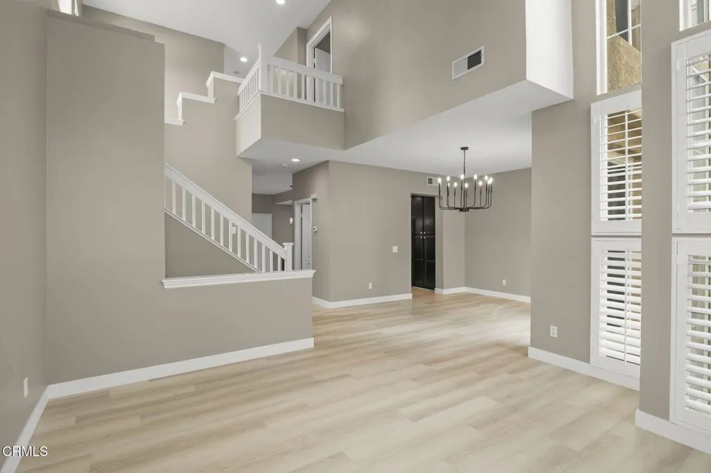 9-web-or-mls-521SonataWay012