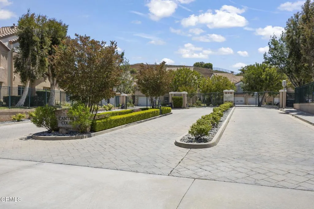 47-web-or-mls-521SonataWay155