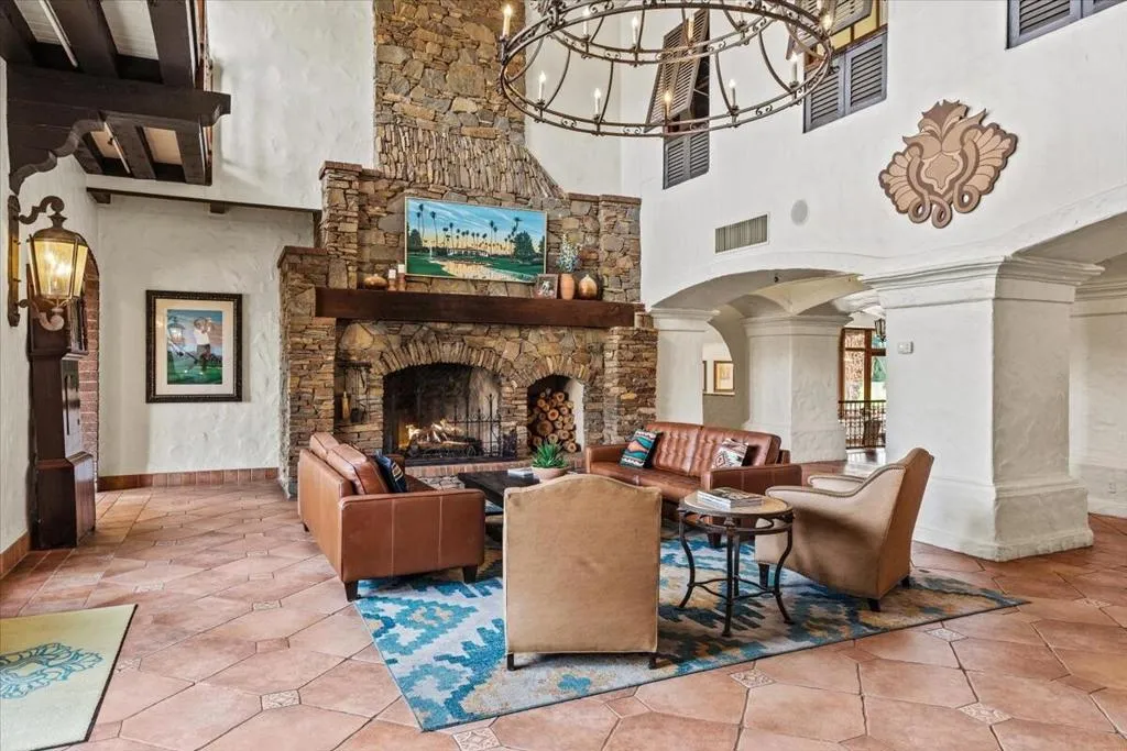 46-41500 Monterey Country Club-19