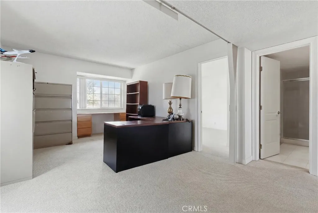 Office Loft /can be converted to  3rd bedroom space