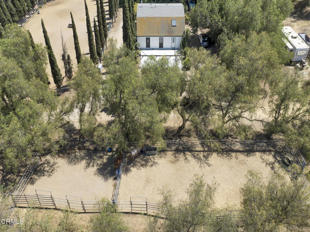 7905 Balcom Canyon Rd, Somis -HsHProd-12