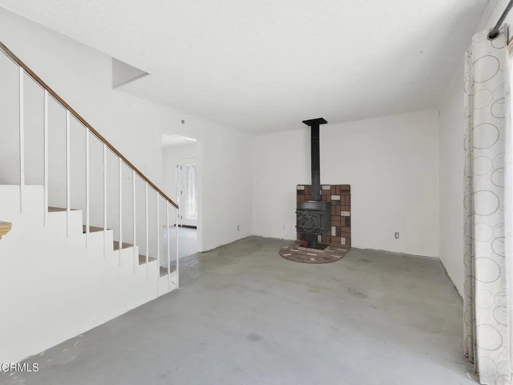 7905 Balcom Canyon Rd, Somis -HsHProd-48