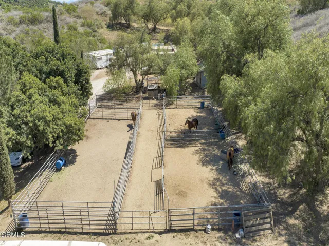 7905 Balcom Canyon Rd, Somis -HsHProd-11