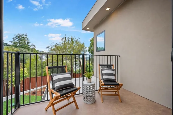 100 Alameda De Las Pulgas, Belmont, California 94002