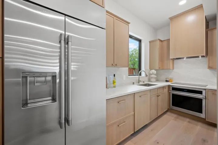 100 Alameda De Las Pulgas, Belmont, California 94002