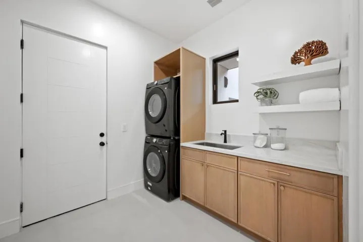 100 Alameda De Las Pulgas, Belmont, California 94002