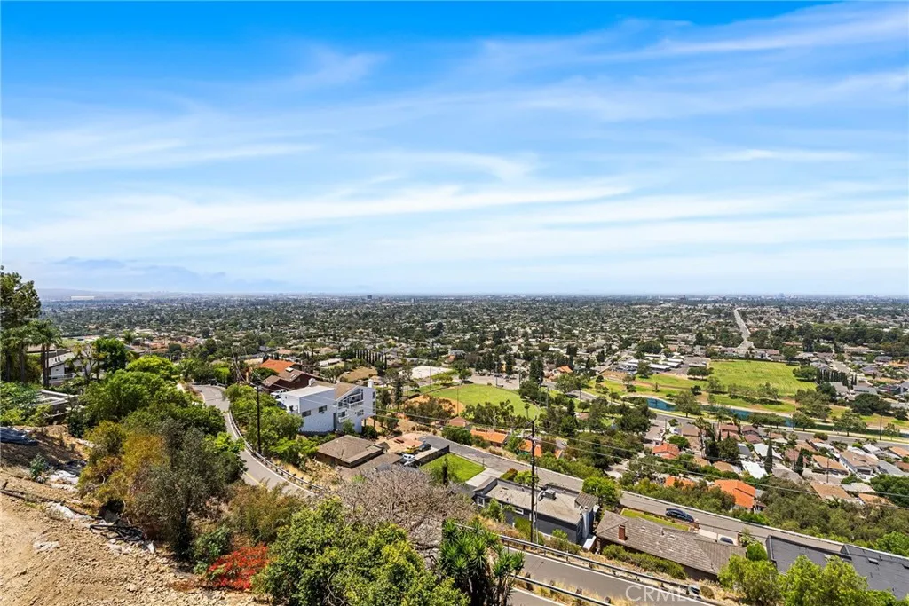 Views or 180 degrees, looking to the West