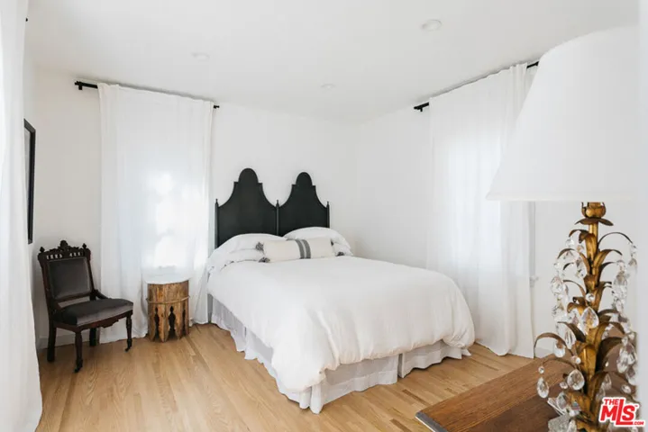8831 Lookout Mountain Avenue, Los Angeles, California 90046