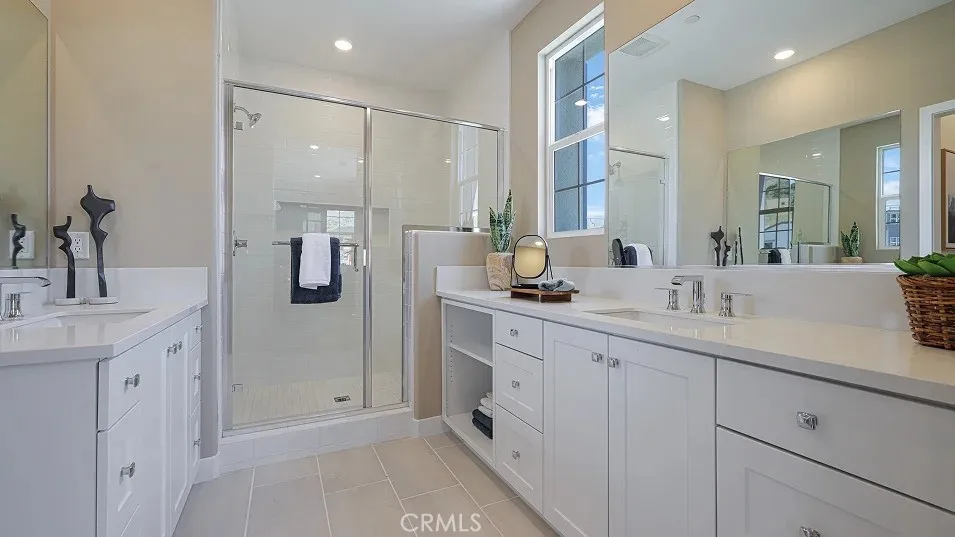 Photos shown are of model only- not actual homesite.