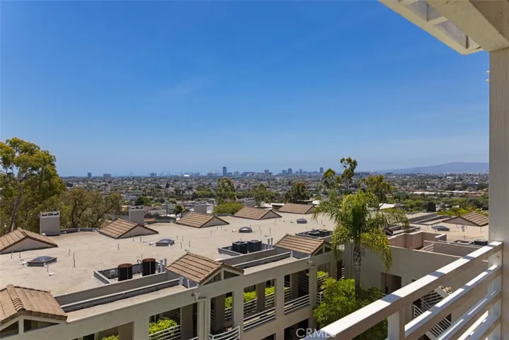 2604 E 20th Street 305, Signal Hill, California 90755