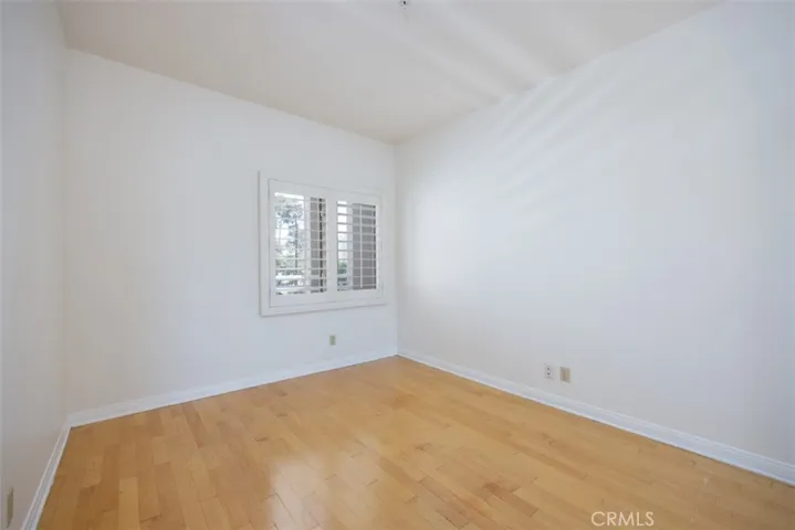 2604 E 20th Street 305, Signal Hill, California 90755