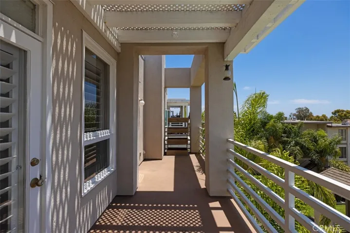 2604 E 20th Street 305, Signal Hill, California 90755