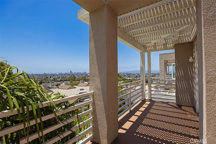 2604 E 20th Street 305, Signal Hill, California 90755