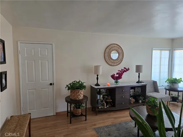 9158 Olive, Bellflower, California 90706 — photo 5
