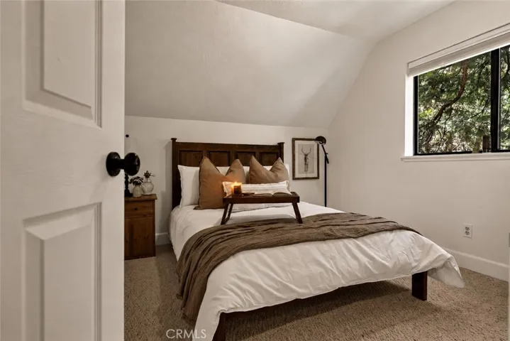 410 Bel Air Drive, Lake Arrowhead, California 92352