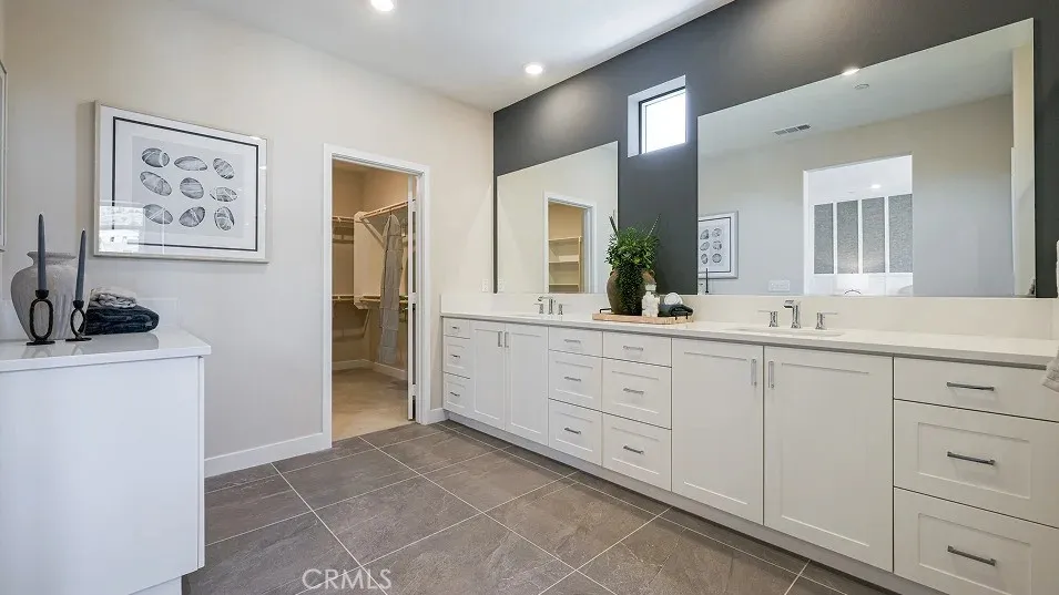 Photos shown are of model only- not actual homesite.